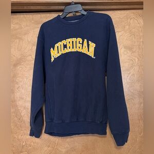 Michigan embroidered Steve & Barry’s crewneck sweatshirt
